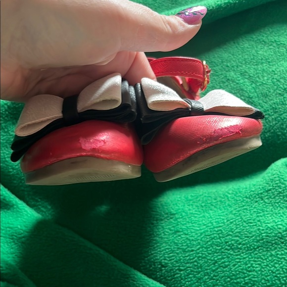 Pipperdoodles Red Bow Flats - Picture 5 of 6